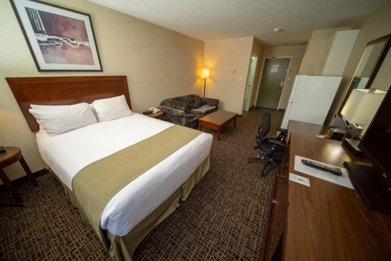 Coast Fort St John Hotel Fort St. John Экстерьер фото